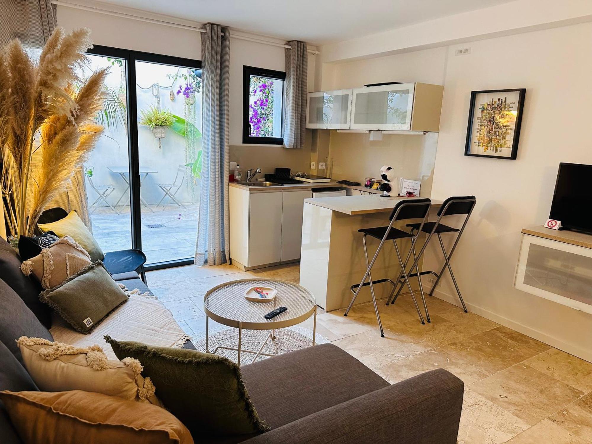 Appartements 3 Etoiles Terrasse Ou Patio Intra-Muros Aigues-Mortes Exteriör bild